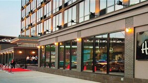 Front of property - Z Nyc Hotel (Long Island City)