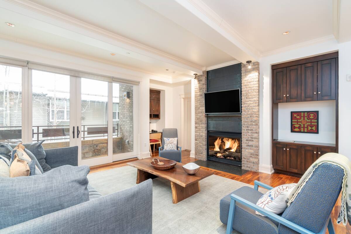 50-inch flat-screen TV with cable channels, TV, fireplace