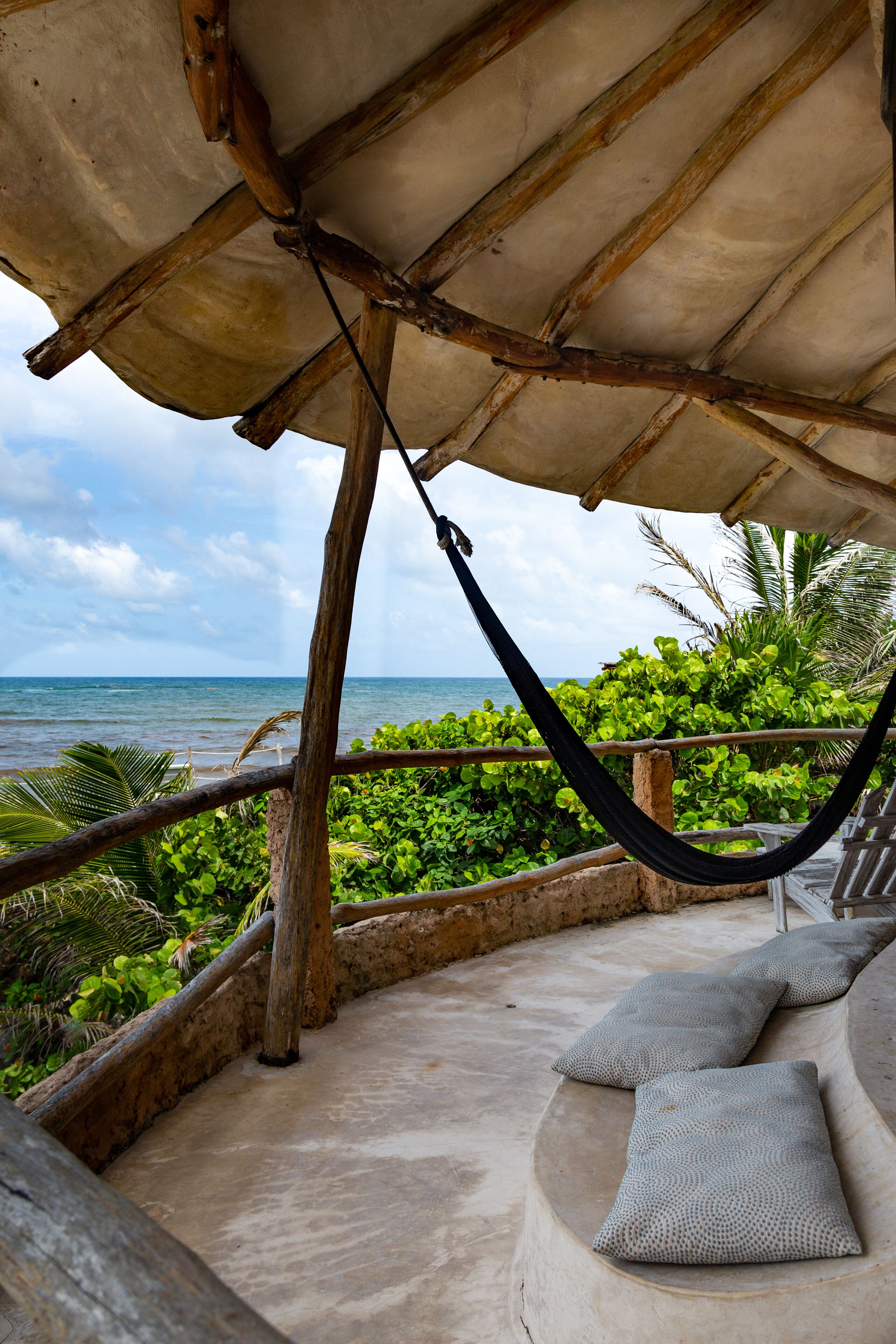 Master Suite Ocean Front king size bed | Terrace/patio