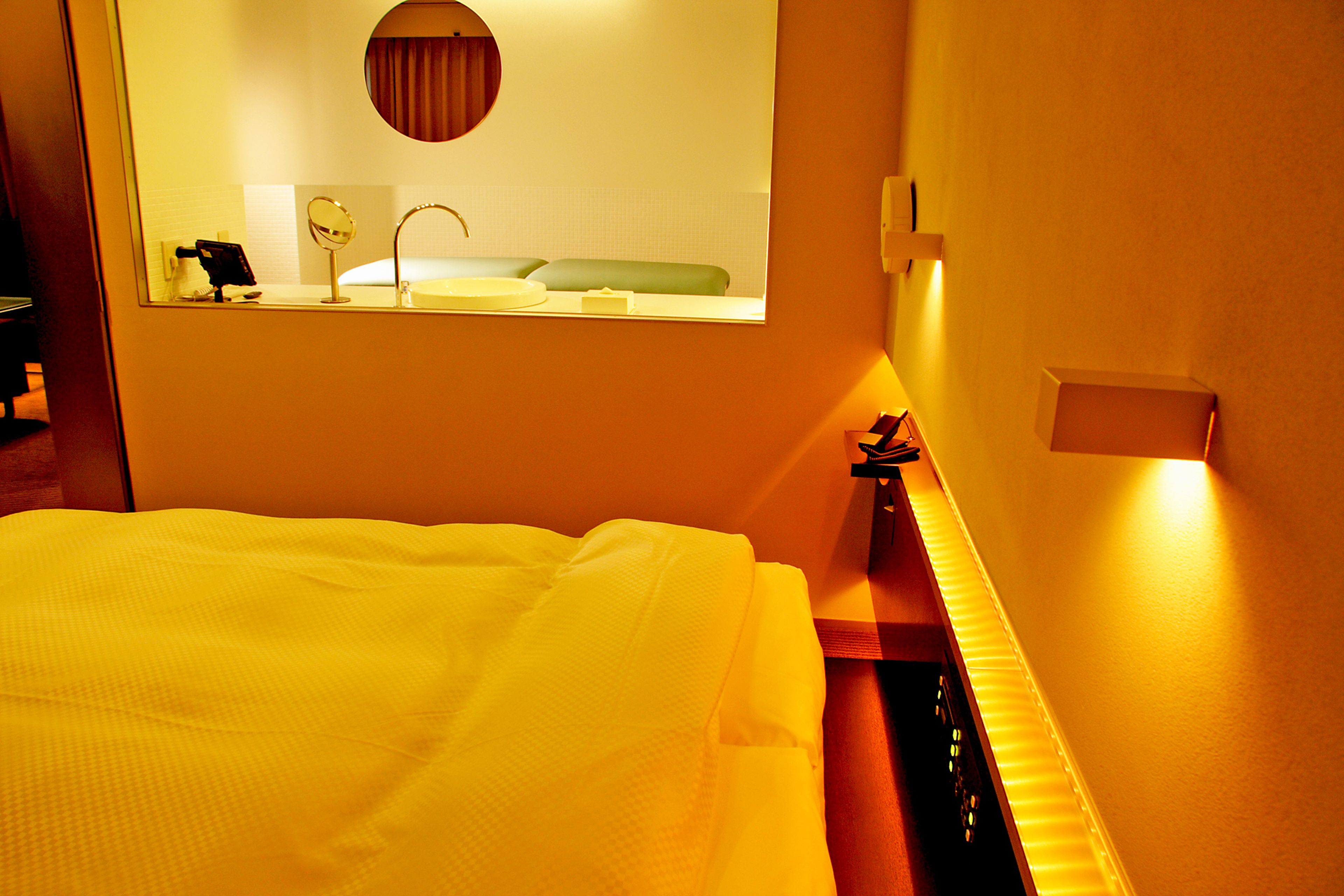 exclusive double room, non smoking | in-room safe, desk, blackout curtains, iron/ironing board