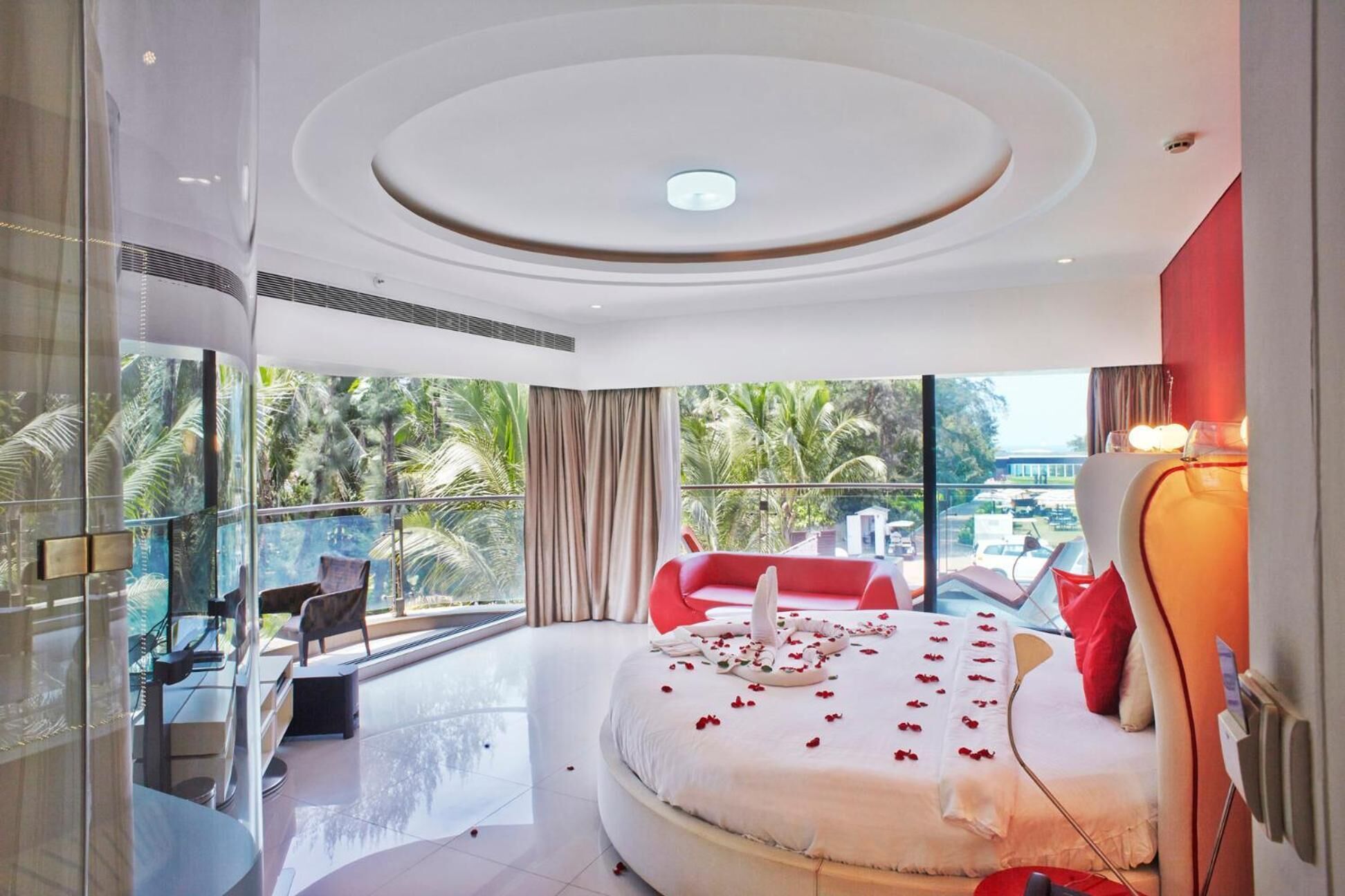 全景套房 | 迷你吧、客房内保险箱、隔音、熨斗/熨板