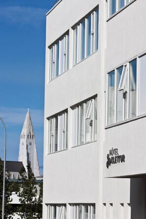 Fachada de la propiedad