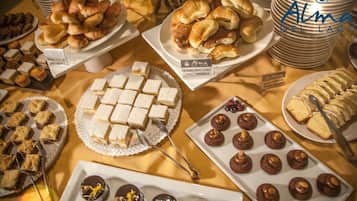 Desayuno buffet incluido todos los días