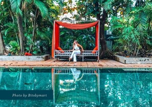 2 outdoor pools, pool loungers - The Kabiki (Phnom Penh)