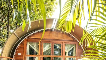 Jungloo with Private Pool | Terrace/patio