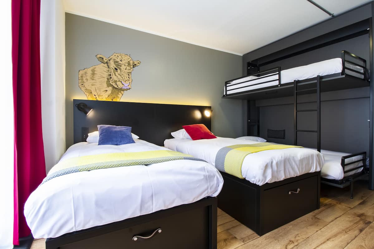 Family Room for 4 | 1 bedroom, iron/ironing board, free WiFi, bed sheets