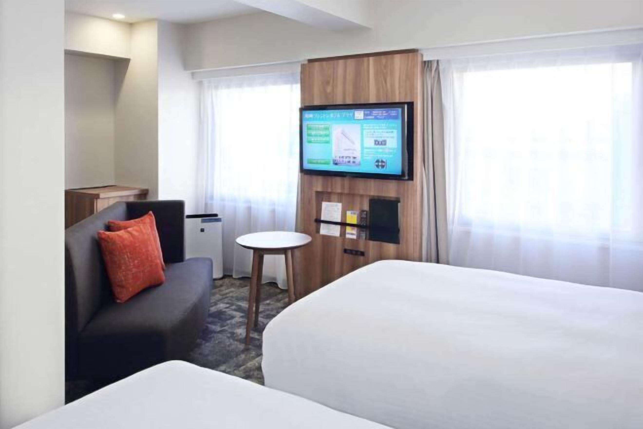 ผ้านวมขนเป็ด, โต๊ะทำงาน, ผ้าม่านกันแสง, Wi-Fi ฟรี