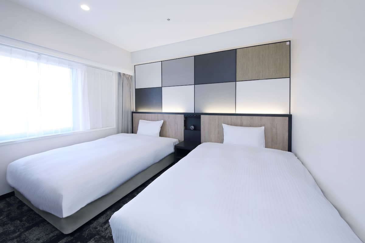 Down comforters, desk, blackout drapes, free WiFi