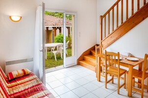 Apartment, 1 Bedroom | 1 bedroom, free WiFi