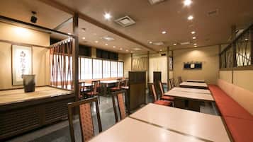 Breakfast, lunch, dinner served; Japanese cuisine