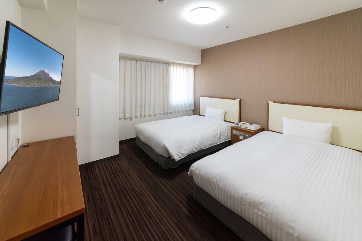 Bureau, Wi-Fi gratuit, draps fournis