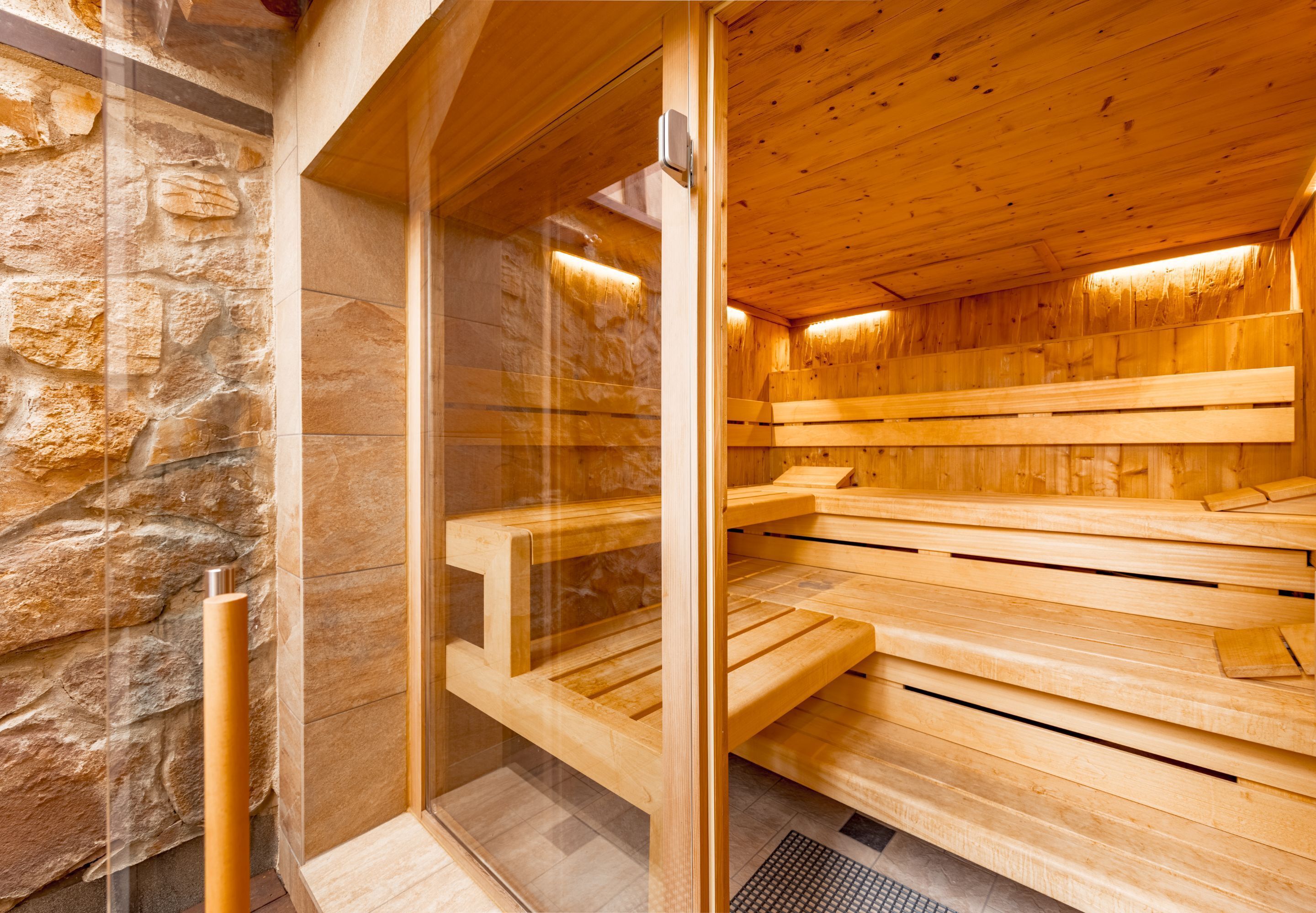 body treatments, hot stone massages, deep-tissue massages