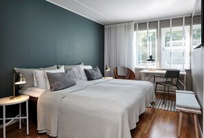 Desk, free WiFi, bed sheets - Aspenäs Herrgård (Lerum)