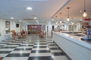 Bar (on property) - Hotel S’Agoita (Castell-Platja d'Aro)