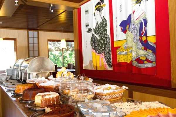 Petit déjeuner buffet compris tous les jours