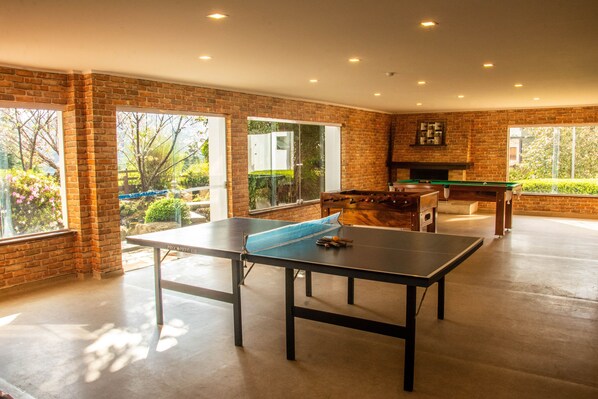 TV LCD 26-inch có truyền hình cáp, TV, đồ chơi