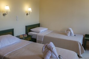 Superior Apartment, 2 Bedrooms | In-room safe, soundproofing, iron/ironing board, free WiFi - Gianna Apartments (Apokoronas)