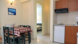 Coffee/tea maker, stovetop, electric kettle - Gianna Apartments (Apokoronas)