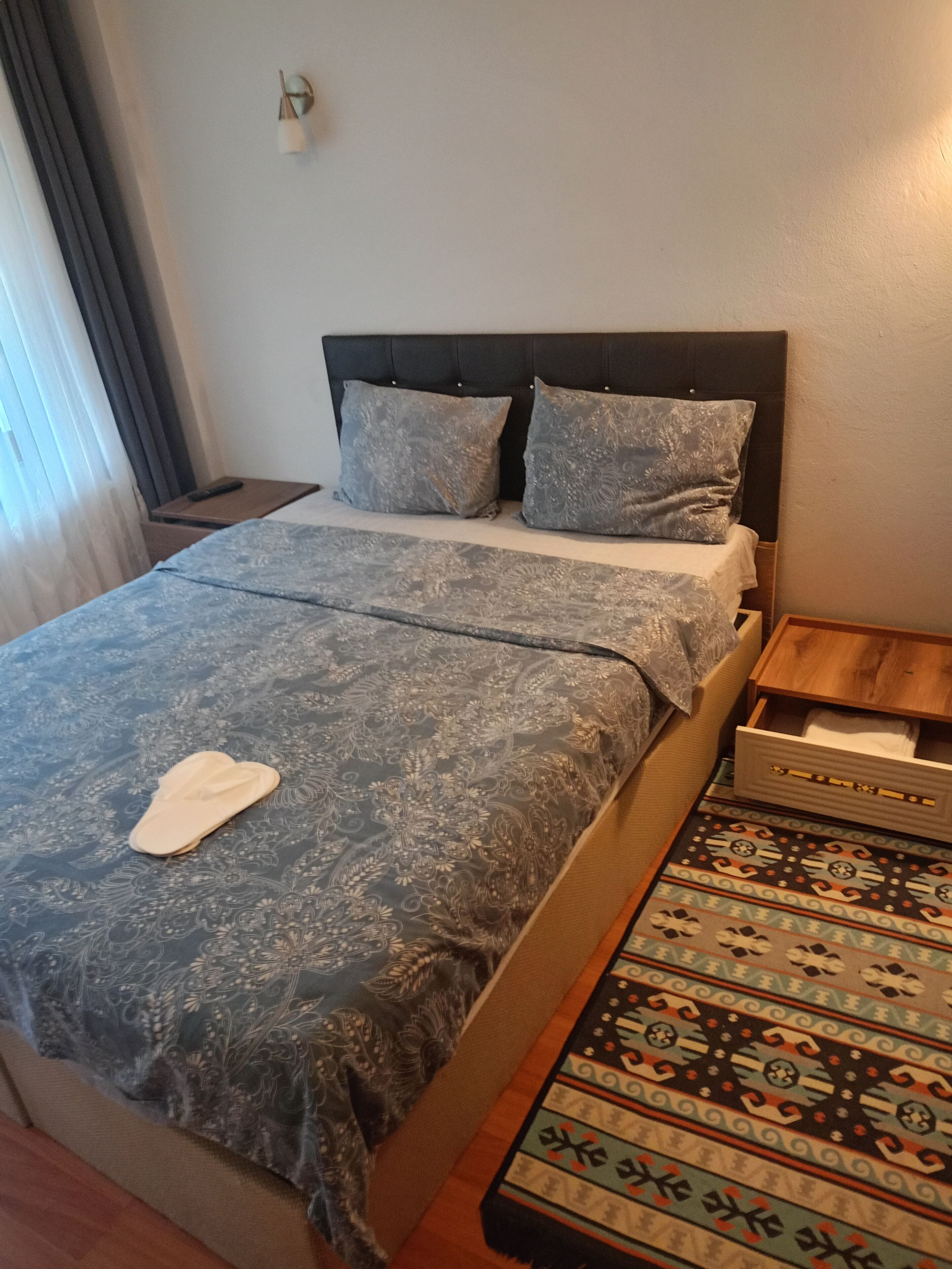 Economy Double Room, Mountain View | Egyptian cotton sheets, down duvets, Select Comfort beds, minibar