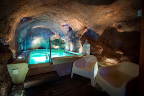 Dampbad, tyrkisk bad/hamam og kroppsbehandlinger