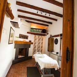 Steam room, Turkish bath, body treatments, hot stone massages