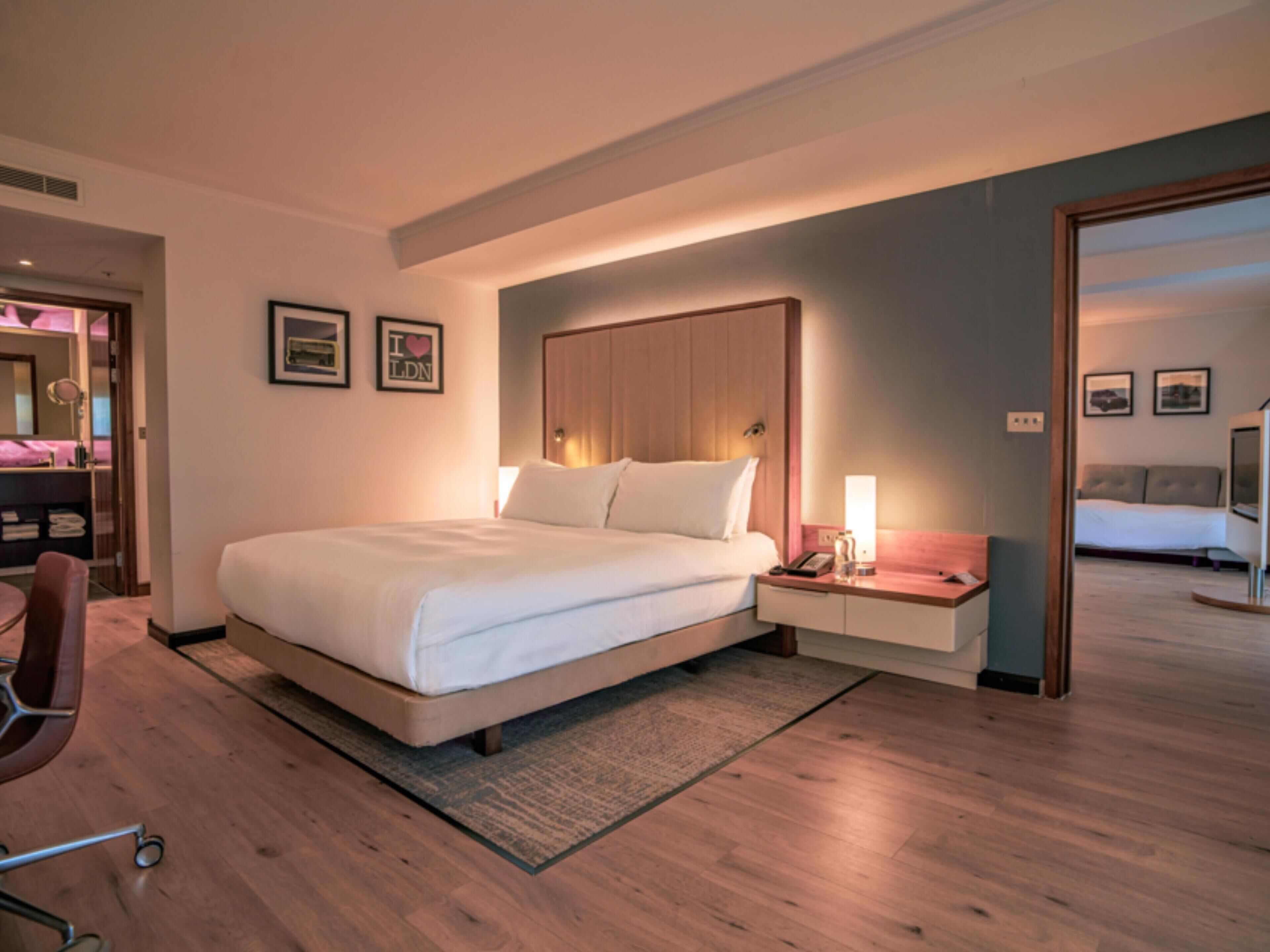 Minibar, in-room safe, desk, laptop workspace