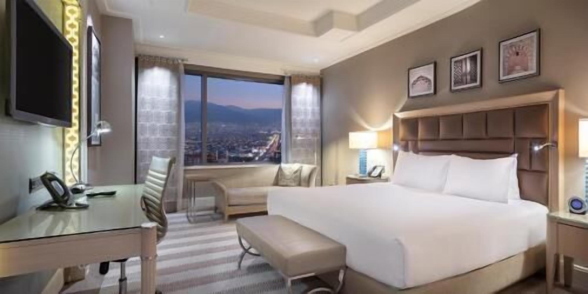 Premium bedding, in-room safe, desk, soundproofing