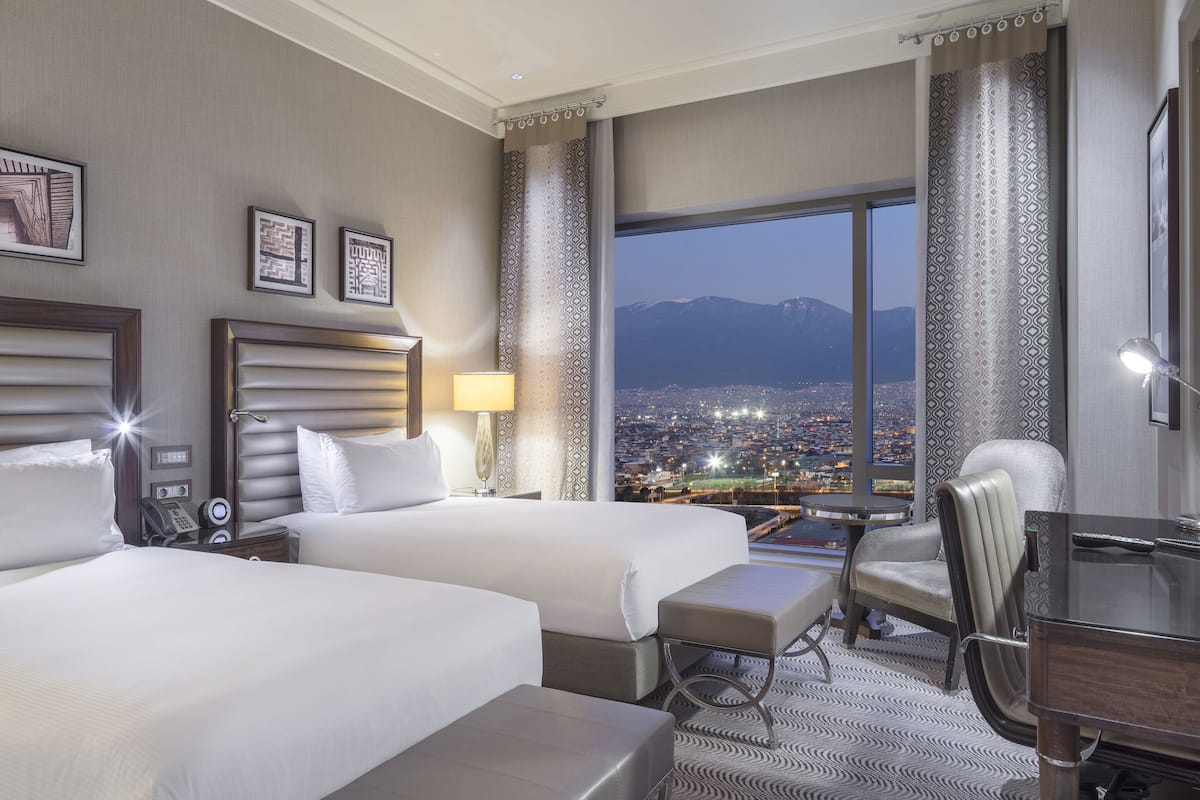 executive room, 2 single beds, club lounge access | 1 bedroom, premium bedding, in-room safe, desk