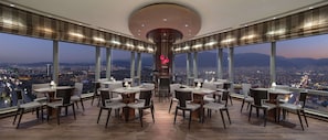2 restaurants, breakfast, lunch, dinner served; Italian cuisine