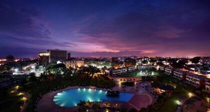 Mövenpick Ambassador Hotel Accra