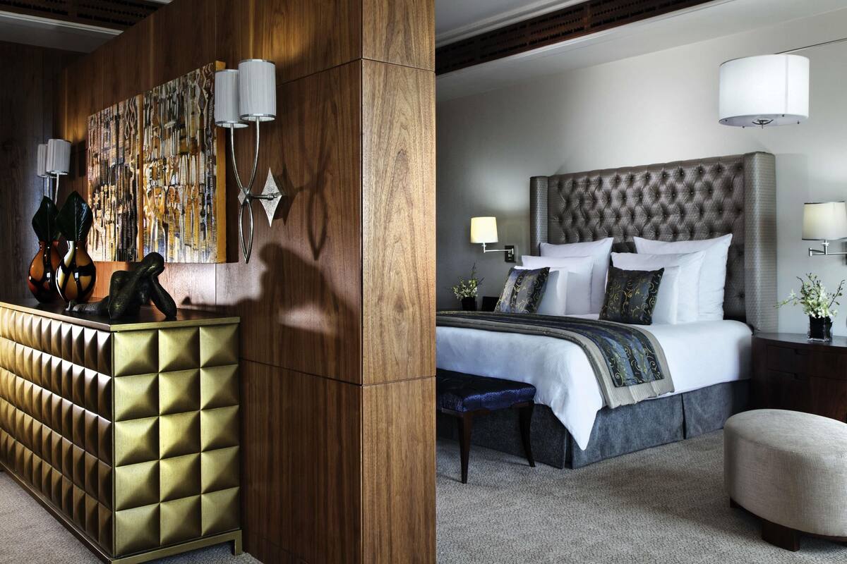1 bedroom, premium bedding, minibar, in-room safe