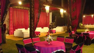 Banquet hall