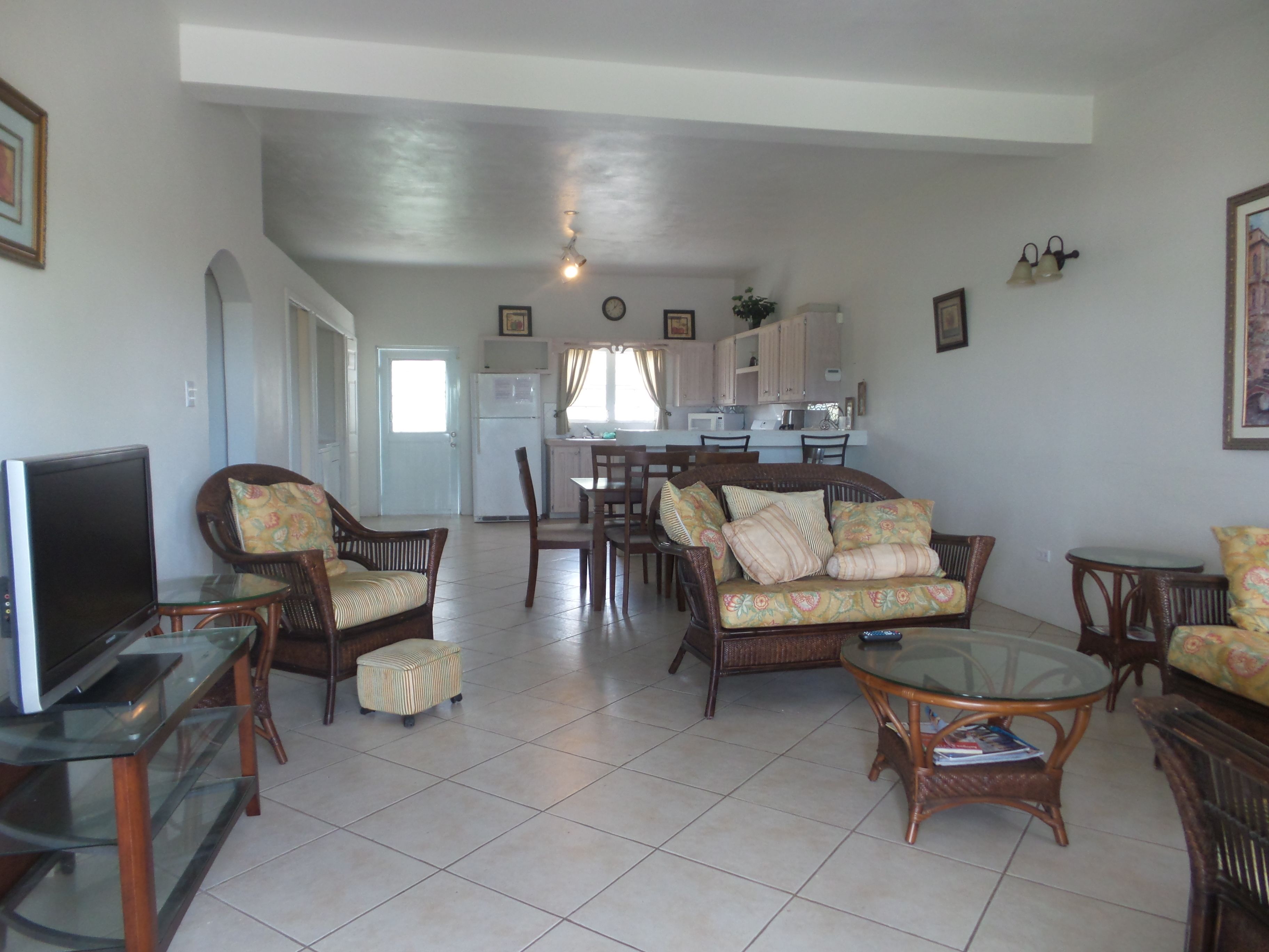 suite, 2 bedrooms | 1 bedroom, desk, iron/ironing board, free wifi