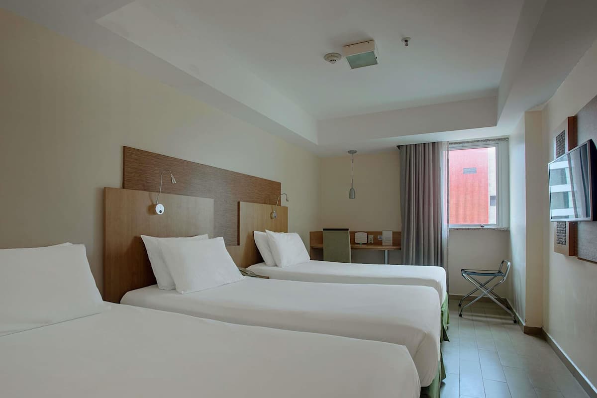 Standard Room, 3 Single Beds