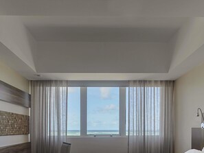 Privilege, Room, 1 Double Bed | In-room safe, desk, blackout drapes, iron/ironing board - Mercure Maceio Pajucara Hotel (Maceió)