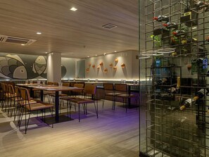 Breakfast, lunch and dinner served  - Mercure Maceio Pajucara Hotel (Maceió)