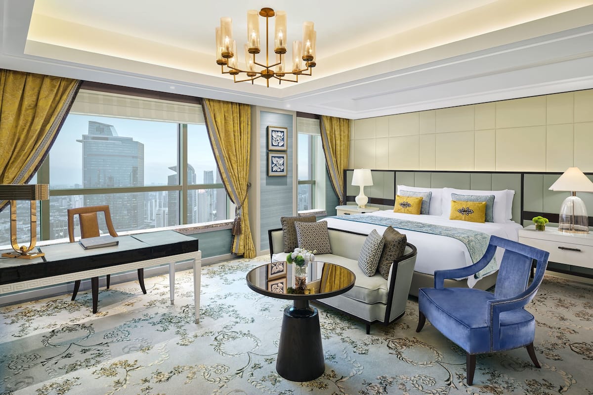 1 bedroom, premium bedding, minibar, in-room safe