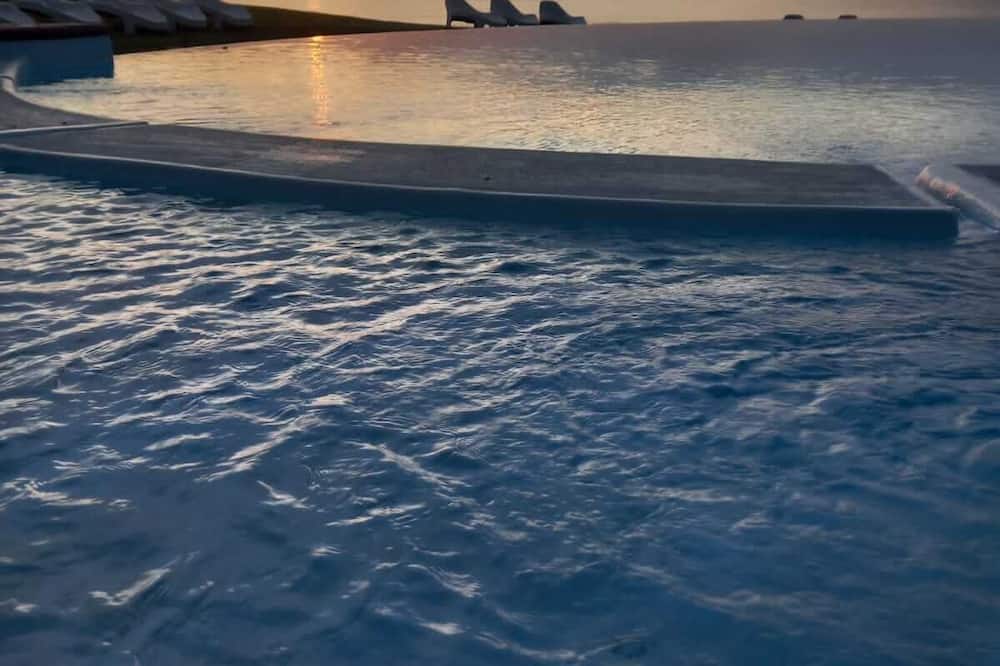 Diaz Hotel & Resort