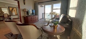 En 32-tommers TV med Parabol-TV