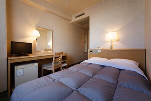 Down comforters, desk, free WiFi, bed sheets