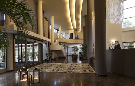 Reception. Hotel Cora