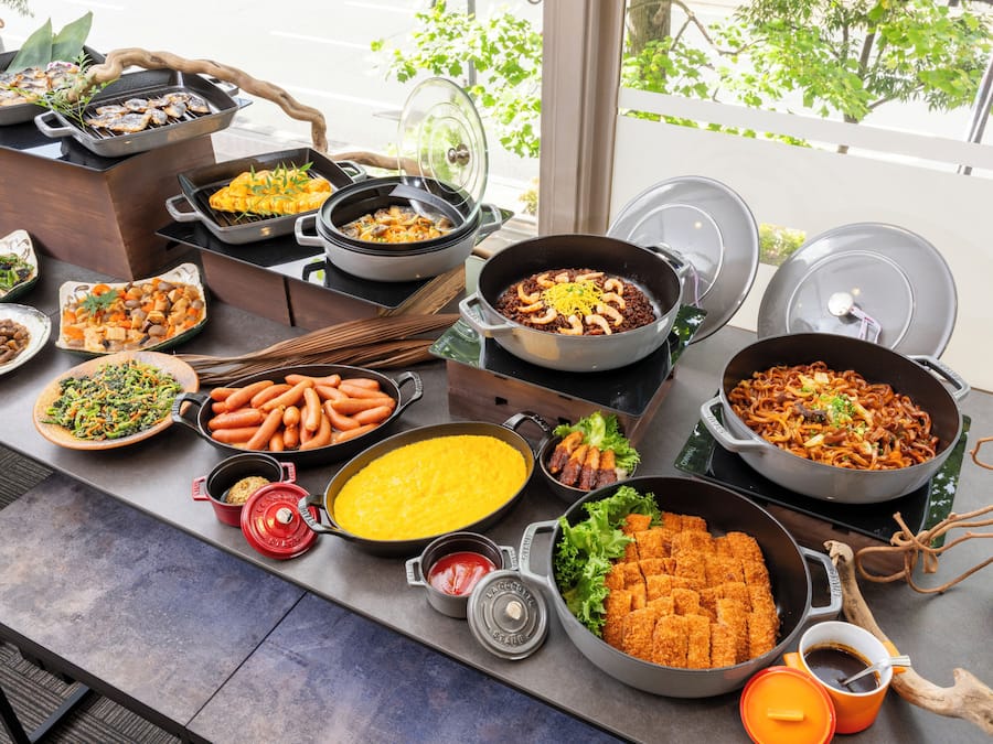 Desayuno buffet diario (JPY 1540 por persona)