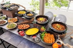 Café da manhã com buffet todos os dias (JPY 1540 por pessoa) 