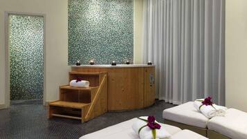 Sauna, Whirlpool, Türkisches Bad/Hamam, Körperbehandlungen