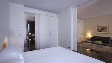 Suite | Lakens van Egyptisch katoen, luxe beddengoed, een minibar