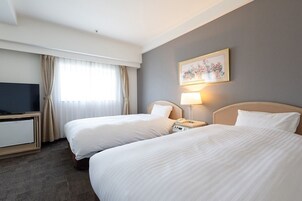 デラックス ツインルーム 禁煙 | デスク、アイロン / アイロン台、WiFi (無料)、ベッドシーツ