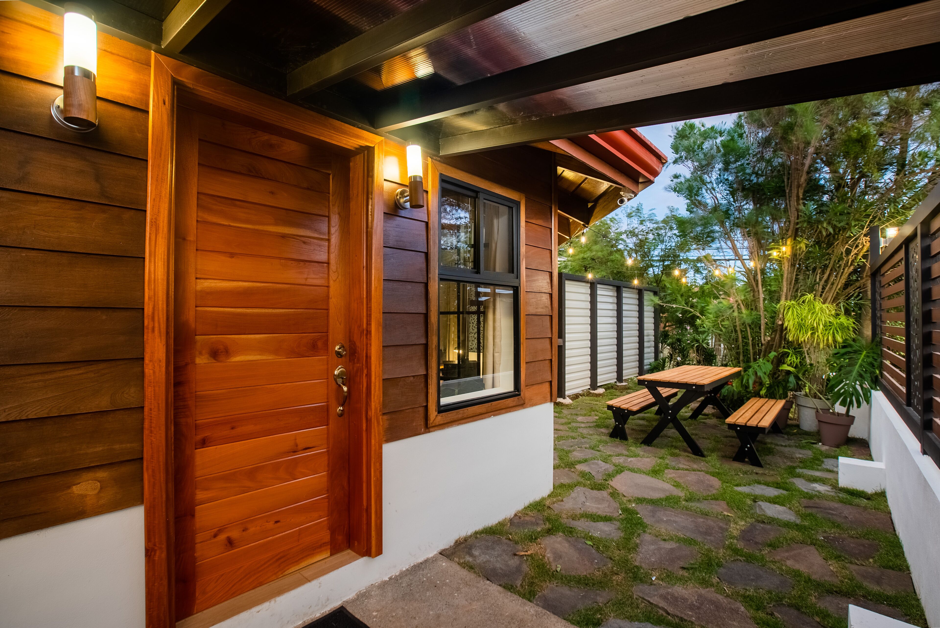 Deluxe-Apartment, 1 Queen-Bett und Schlafsofa | Terrasse/Patio