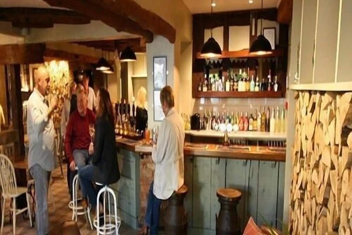 Bar (en la propiedad)