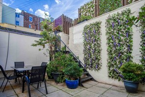 Superior Apartment, Ensuite (2 Bedroom self Catering) | Terrace/patio - The Helaina (Scarborough)