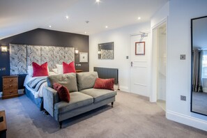 Premium Double Room, Ensuite - The Helaina (Scarborough)